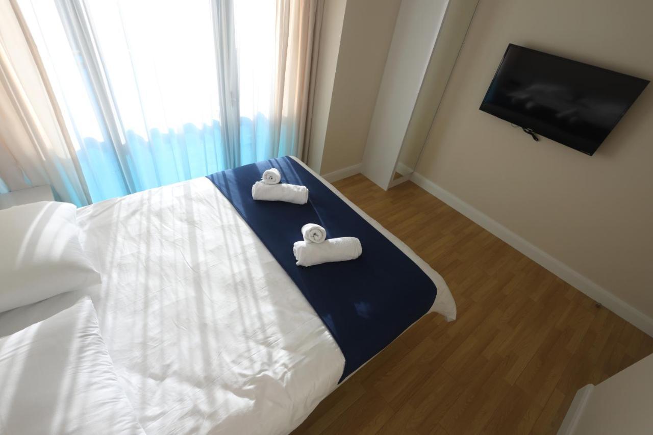 Orbi With Sea View شقة *