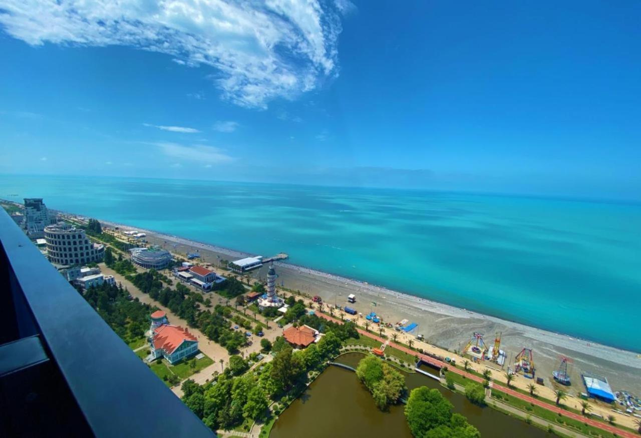 Orbi With Sea View باتومي